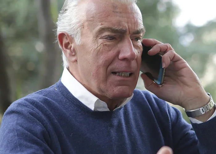 911 Operators Share The 50 Dumbest Calls They Ever Received