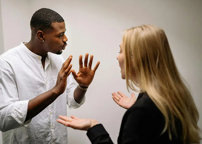 45 Times Dating Ended With A Plot Twist No One Saw Coming
