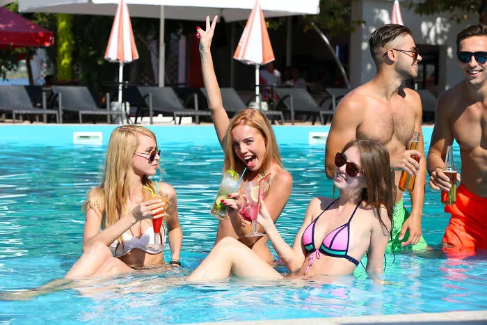33 People Share What Embarrassing Stuff They Witnessed Someone Do Without Them Knowing