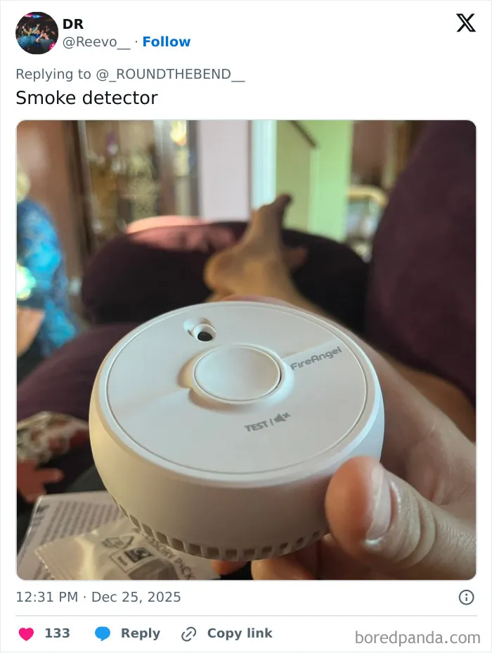 40 People Share The Worst Christmas Presents They Received This Year