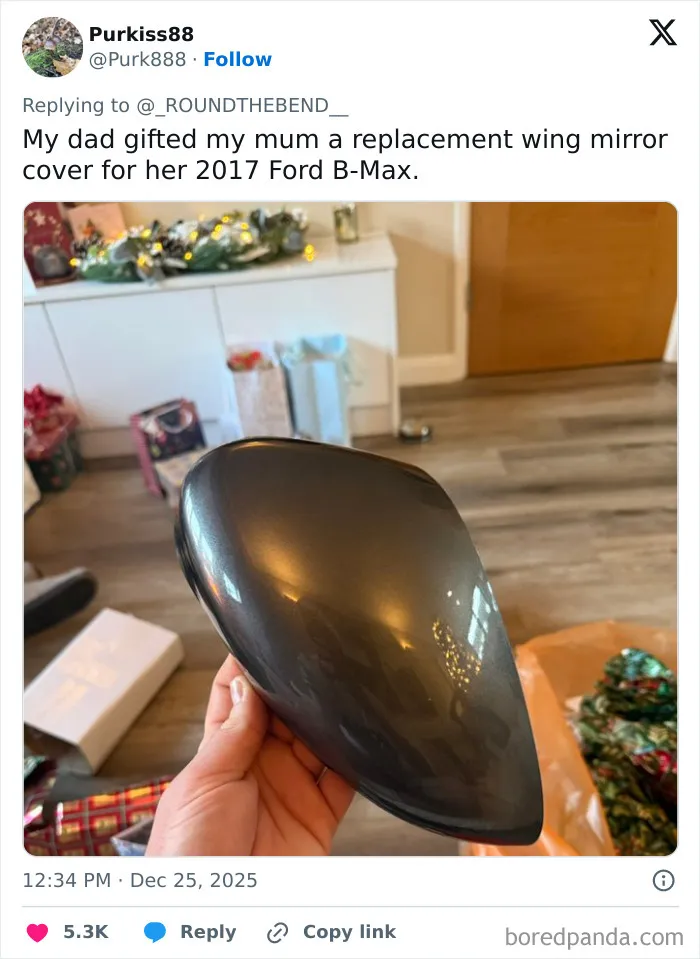40 People Share The Worst Christmas Presents They Received This Year