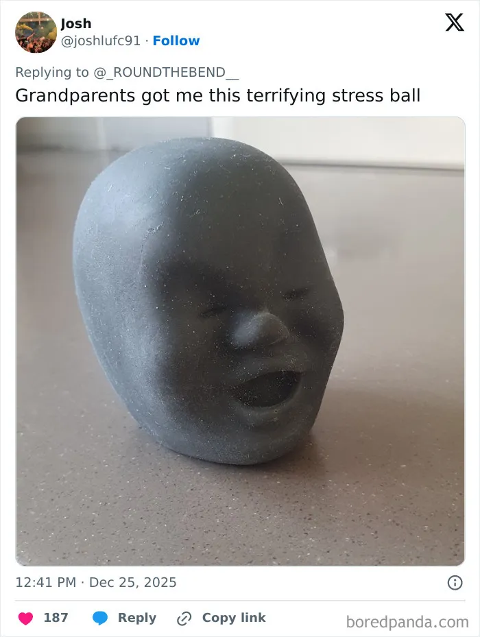 40 People Share The Worst Christmas Presents They Received This Year