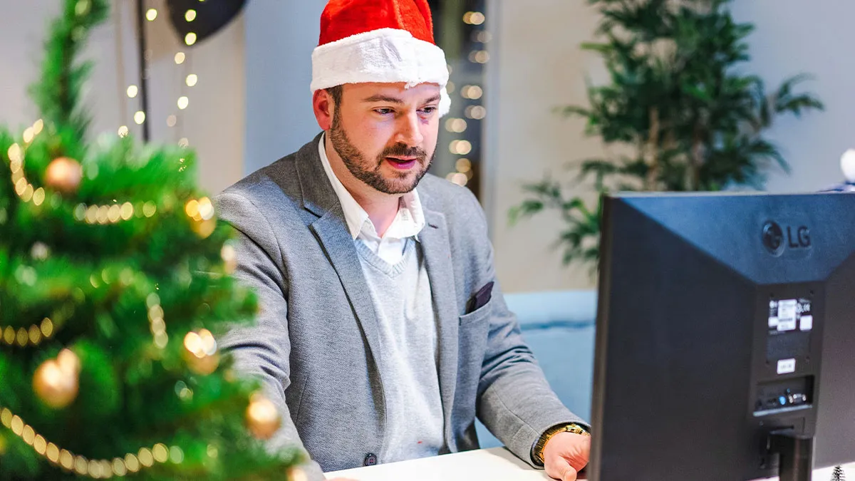 “He Is A Selfish Man”: Hubby Gets Mad About Missing Cinema Outing With Wife And Stepkids On Xmas Eve