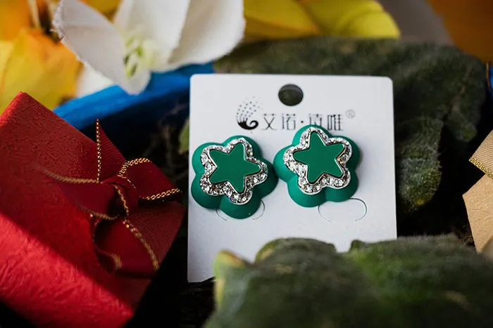54 People Share Their Worst Christmas Gifts That Still Make Them Cringe Years Later