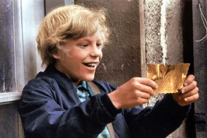 34 Once Famous People Who Traded In Stardom For A Regular Job