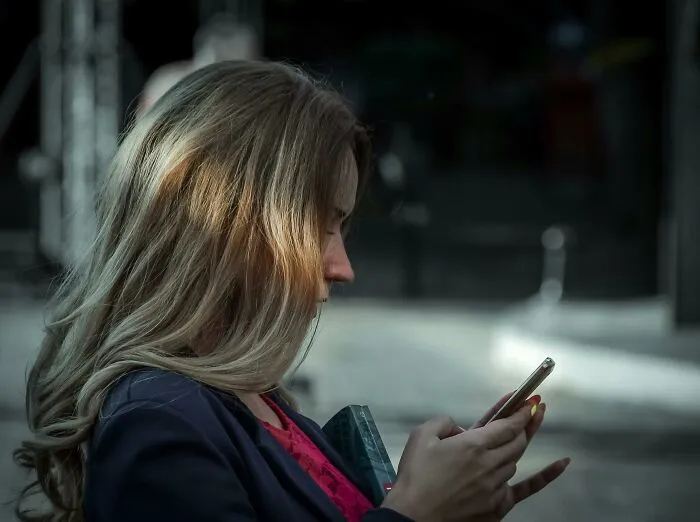 You’re having a tough day and text your partner for some advice to get you through the rest of it. They reply with a joke instead of a serious or reassuring answer.