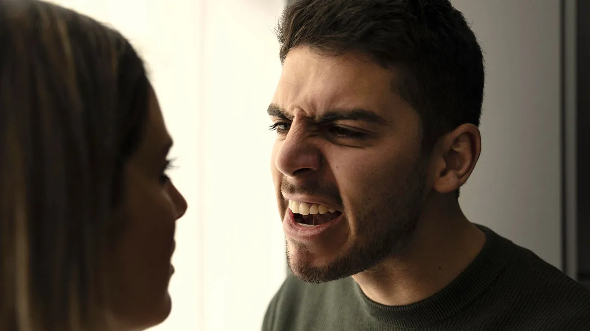 Man-Child Loses It When GF Admires Friend’s Healthy Marriage, Plays The Victim And Gets Dumped