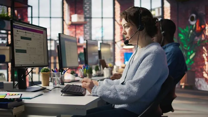 “Weirdest 20 Minutes”: 52 Times It Didn’t Take Long For People To Quit Their Job