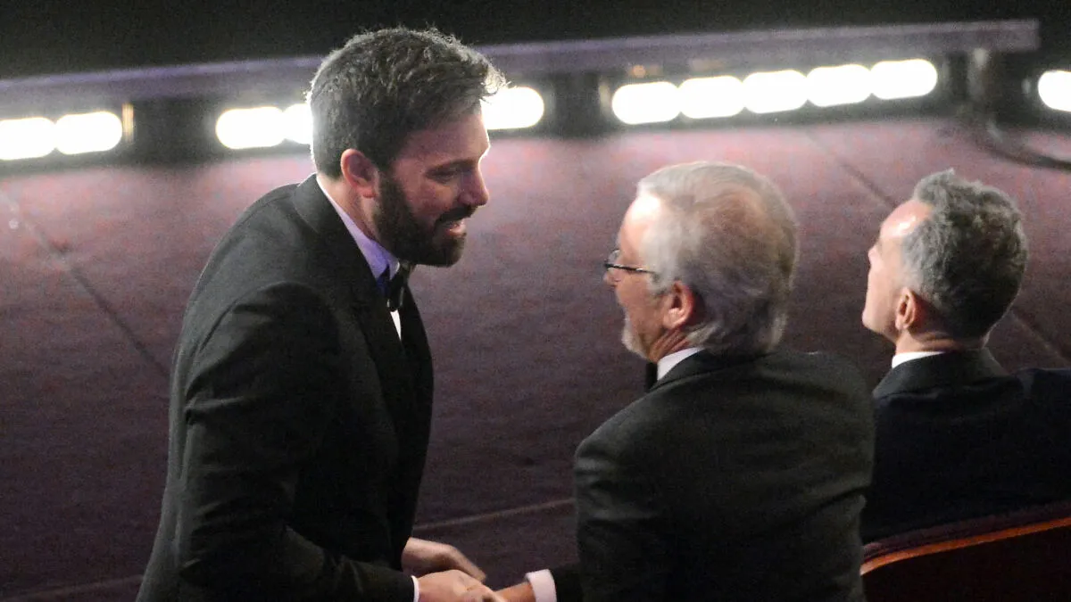 “I Would Do The Same”: Mass Support For Ben Affleck After Steven Spielberg’s Feud Is Exposed