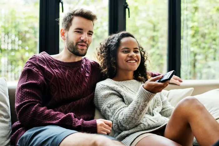 "Showers In Boiling Water": 46 Quirky And Funny Female Habits That Surprise Men The Most
