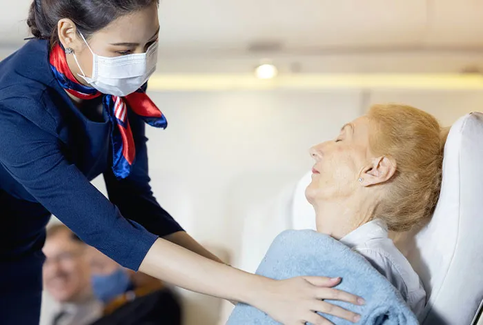 35 “Is Anyone Here A Doctor?” Stories That Went From Zero To Chaos Fast