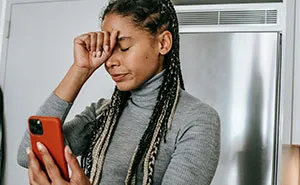 Woman Leaves Pet Care In Friend's Hands As She Travels, Mortified After Learning She Never Checked