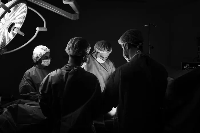 46 Times Medical Staff Had To Step Out Because Patients Coming Off Anesthesia Were Too Funny