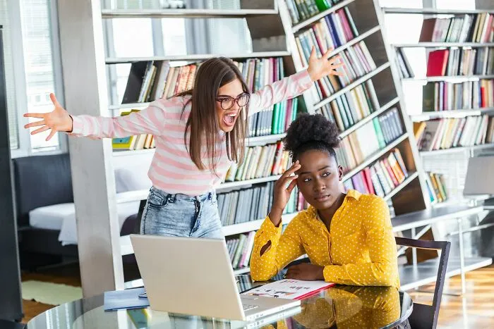 43 Work Experiences That Made People Lose All Will To Be Polite