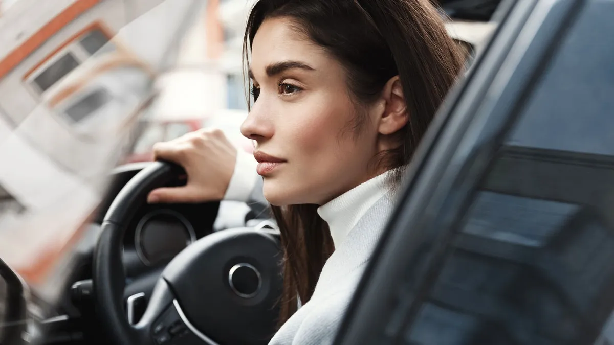 Woman's New Policy For Her Perpetually Late Friend Is To Leave Without Her, And The Friend Is Livid