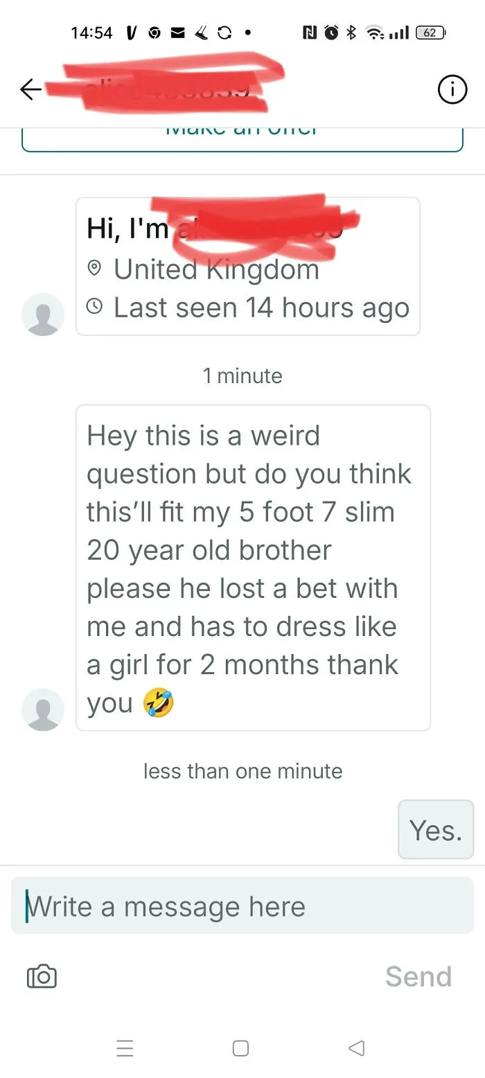 Chat message on Vinted asking if an item will fit a 5’7 slim 20-year-old brother for a funny bet.