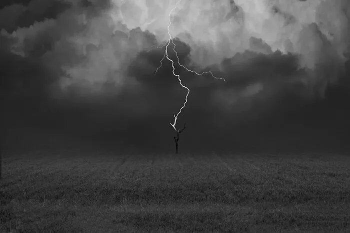 The Artist Captures Silence And Simplicity In Empty Spaces (49 Pics)