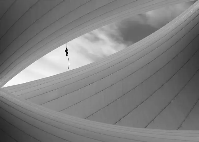 The Artist Captures Silence And Simplicity In Empty Spaces (49 Pics)