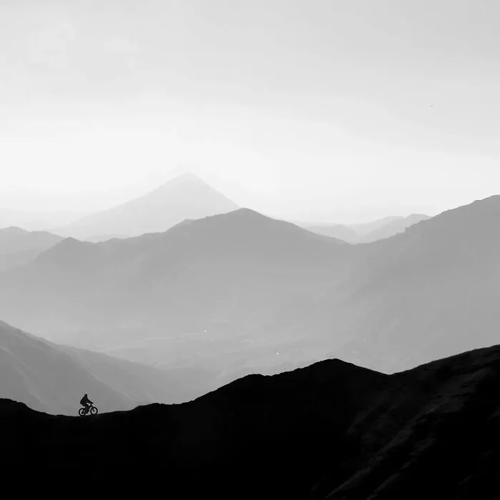 The Artist Captures Silence And Simplicity In Empty Spaces (49 Pics)