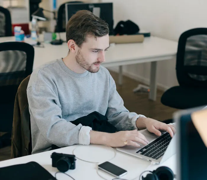 “Weirdest 20 Minutes”: 52 Times It Didn’t Take Long For People To Quit Their Job
