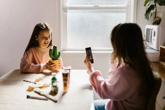 51 Modern Parenting "Trends" That Are Downright Terrible
