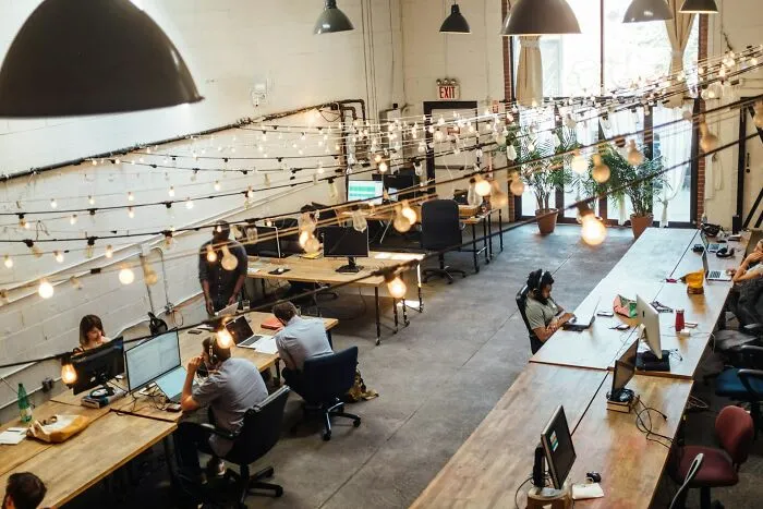 50 Digital Nomads Uncover The Not-So-Glamorous Side Of Their Lifestyle
