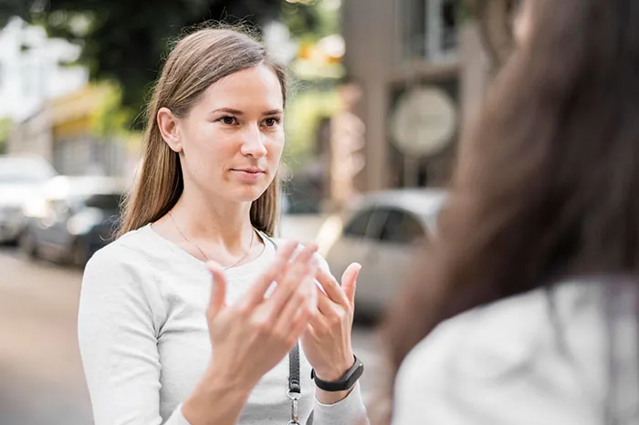 “Works Surprisingly Well”: 45 Psychological ‘Cheat Codes’ People Use In Social Situations And Swear They Work