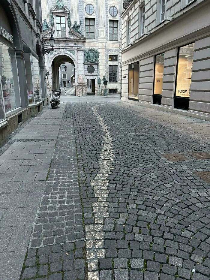 Viscardigasse Is A Street In Munich With A Path Paved In Bronze To Honor Those Who Took It To Avoid Having To Do The Salute