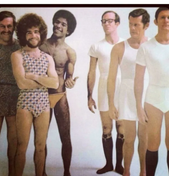 Anuncio impreso de la línea de ropa interior Dynamite de Munsingwear de 1973