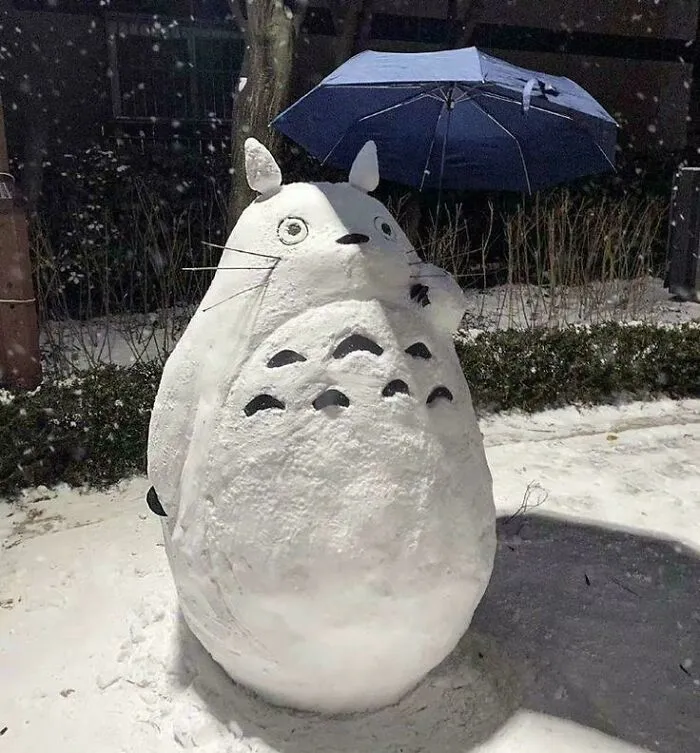 Totoro de nieve