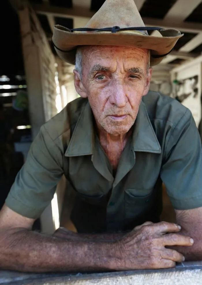 “Grandpa Was A Drag Queen”: 32 Family Secrets That Left A Mark In The Worst Way Possible