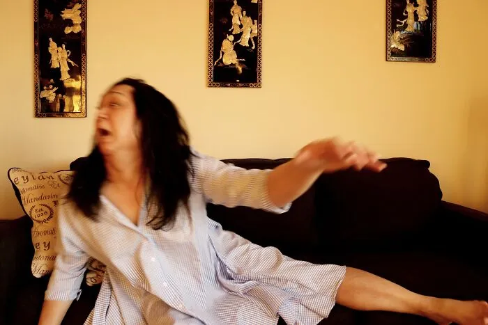 Intentaba sacarme una foto bonita para mi novio y de repente perdí el equilibrio