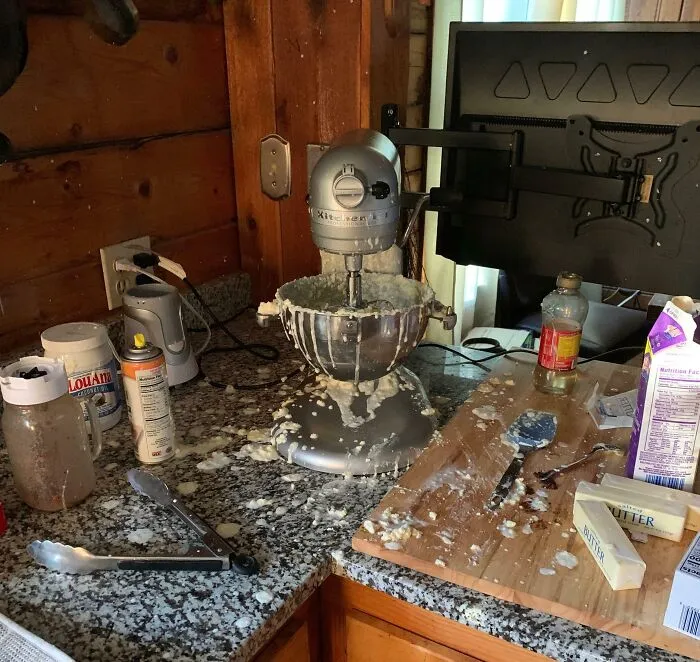 Mom Tried To Make Buttercream While Drunk And Unsupervised