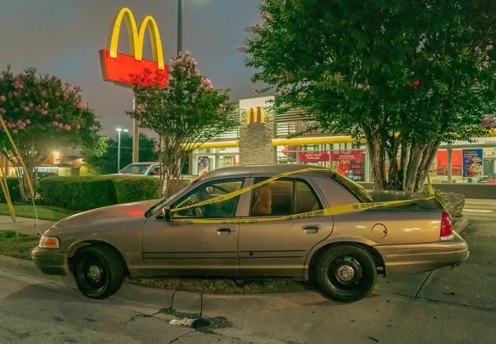 31 Street Shots By Perry Hall Showing The Honest Side Of Urban Life