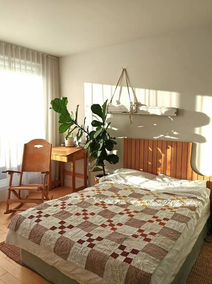 I Taught Myself To Sew With A Handcrank Machine To Make This Quilt. 90% Thrifted Fabric