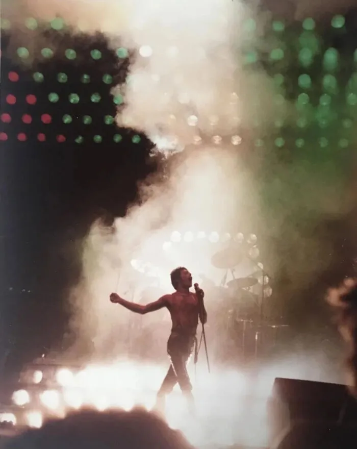 A 16 Yo Snuck Her Camera Into A Queen Concert In ’78 And Got This Gem