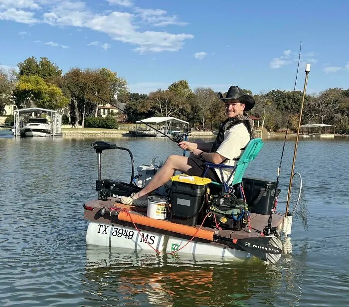 I Built A Tiny Boat Out Of Junk I Found On Facebook Marketplace