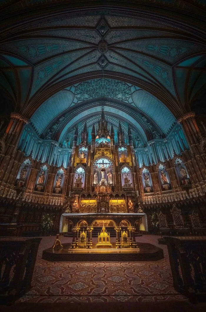 The Striking Interior Of The Notre-Dame Basilica In Montreal