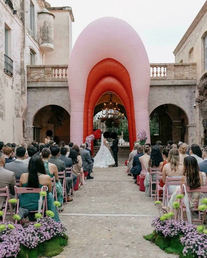 A Historic Spanish Courtyard Wedding With An Inflatable "Art" Altar