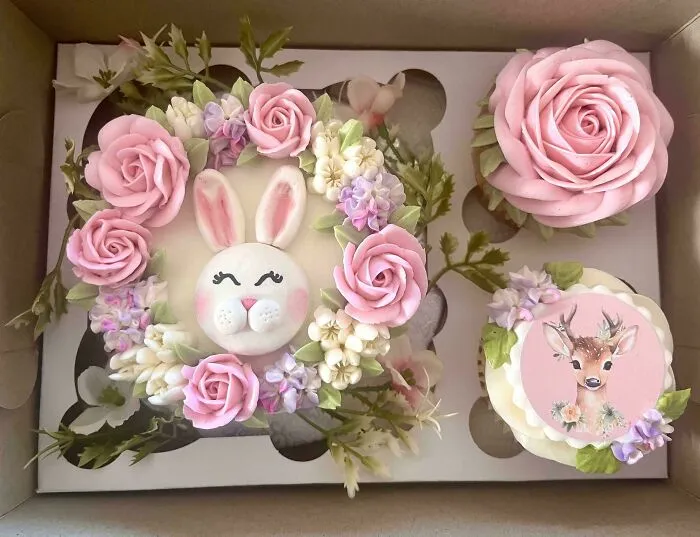 The Little Girl Who Helps Her Mom Drop Off Packages At Our House Always Comes In To Look At The Cakes Ready For Collection, This Time She’s Getting A Surprise