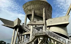 “Evil Lair”: 93 Buildings With Bold Designs That Are Impossible To Ignore (New Pics)