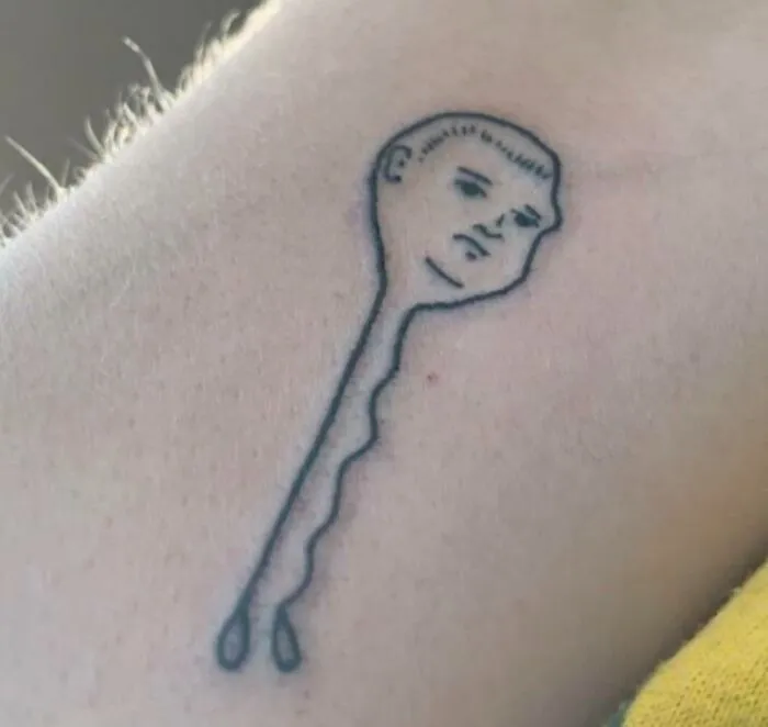 30 Tatuajes horribles para recordarnos que algunos errores son difíciles de borrar