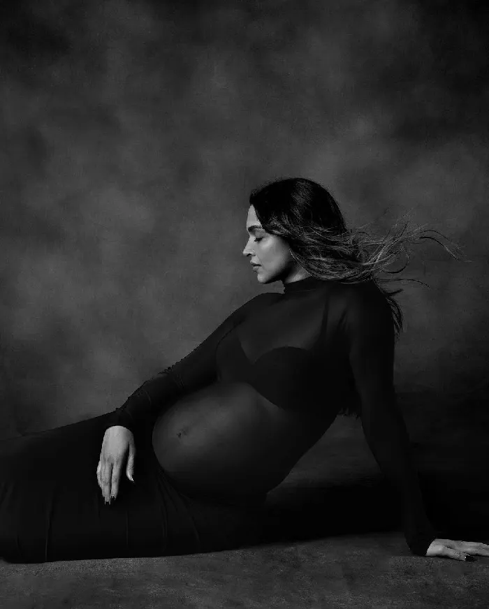 Maternity in Monochrome