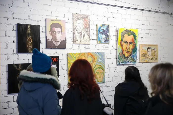 90 Minutes For Creativity: Being An Artist In A Frontline City