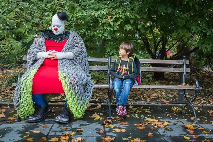 This Street Photographer Captures Raw And Human Moments In Everyday Life (40 Pics)