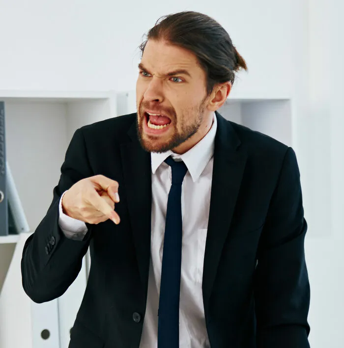 “Goodbye”: 36 People Who Woke Up, Chose Violence And Quit Their Jobs In Dramatic Fashion
