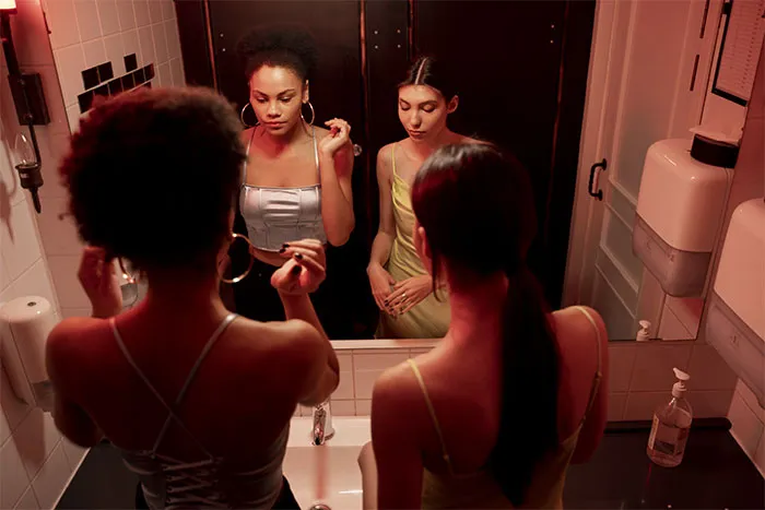 30 Nights Out That Went Off The Rails In The Best (And Worst) Ways