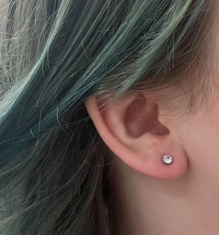 Standard Lobe Piercing