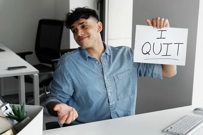 20 Personas que dijeron "este no es mi problema" y se largaron