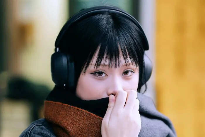 I bring my daughter (17F) to and from school every day. A few days ago, I went to pick her up, and she was sitting in front of the school while no one else was there. It was a very cold day, and she was shivering. I asked her why she was alone, and she said the school had closed 2 hours prior. I was very angry. I asked her why she didn't call me, and her only excuse was that "I didn't think you'd come". I told her she was acting like an idiot, and she is now refusing to talk to me.